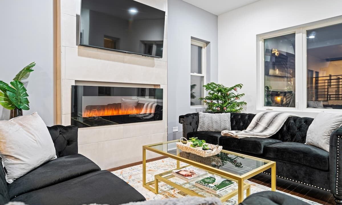 Photo of Livingroom in Cragin