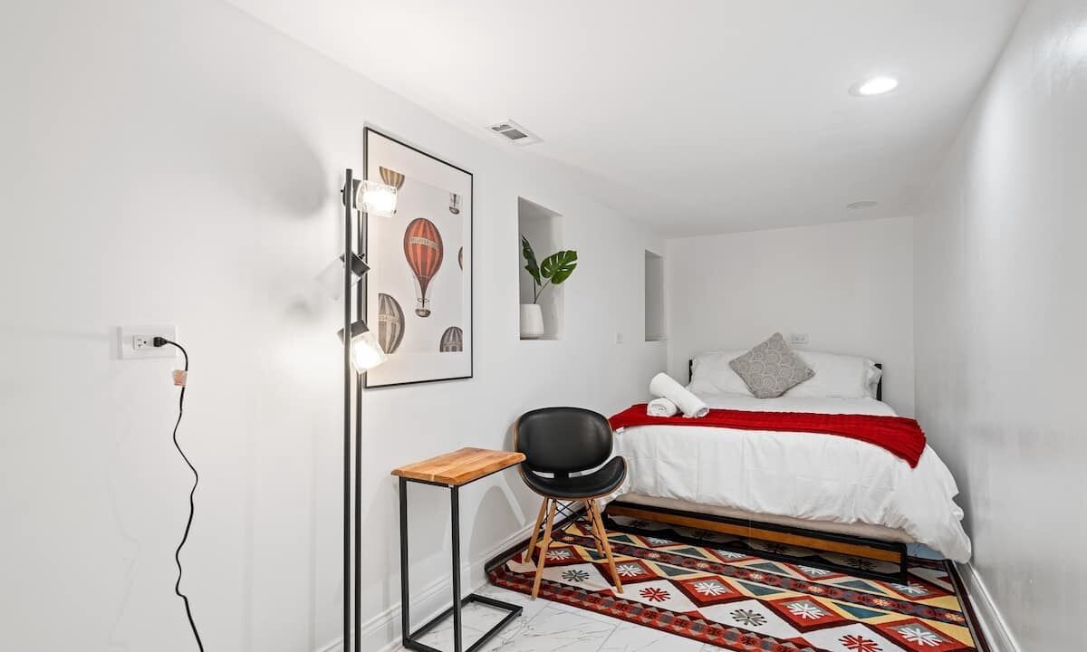 Photo of Bedroom in Cragin