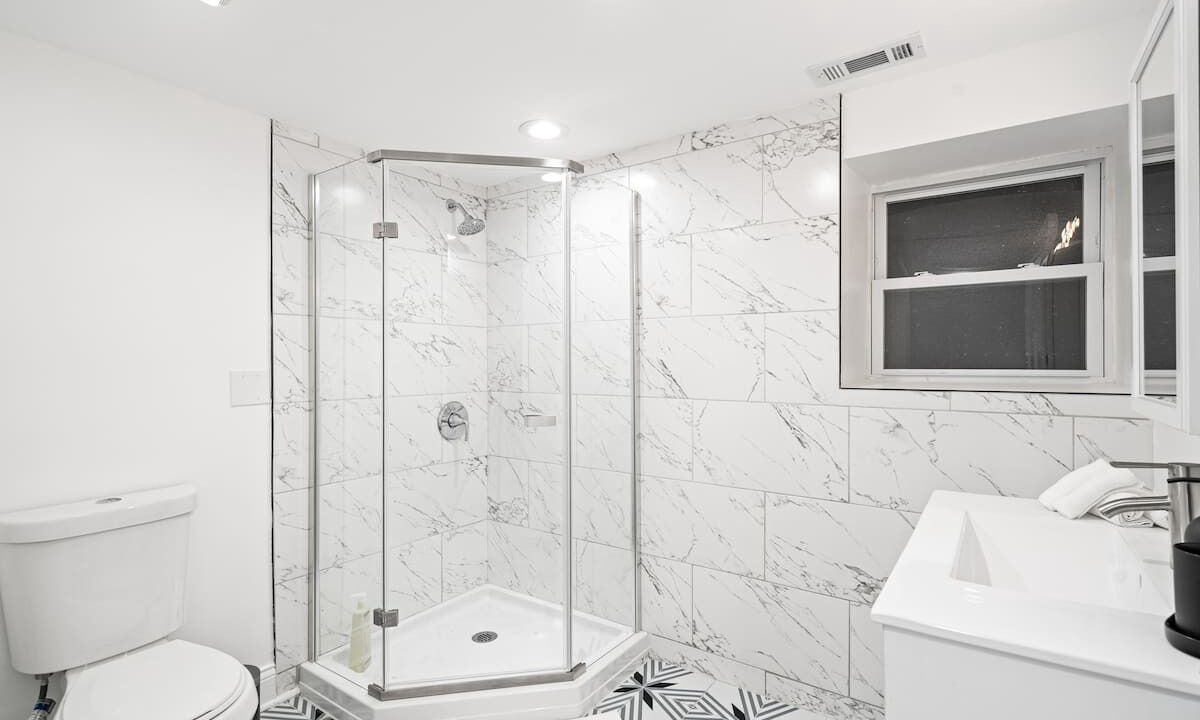 Photo of Bathroom in Cragin