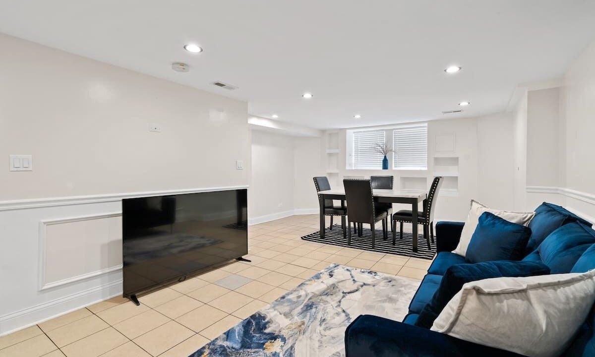 Photo of Livingroom in Cragin