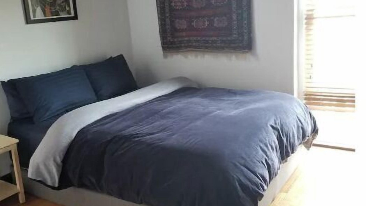 Photo of Bedroom in Near West Side