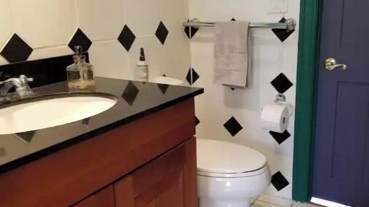 Photo of Bathroom in Near West Side