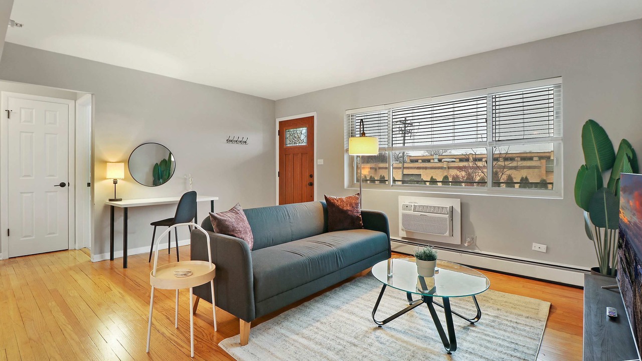 Photo of Livingroom in Arlington Heights