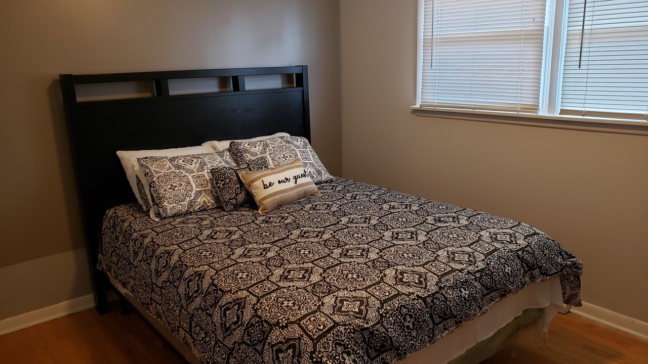 Photo of Bedroom in Calumet City