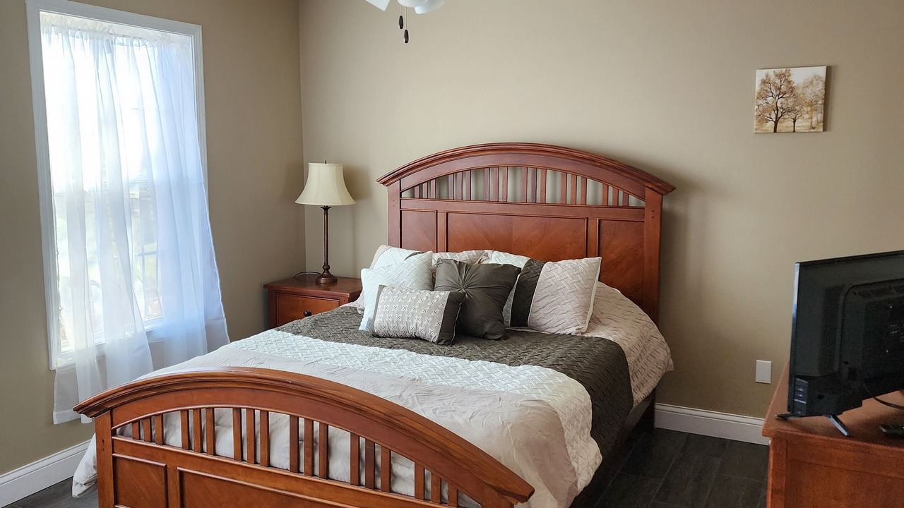 Photo of Bedroom in Carterville