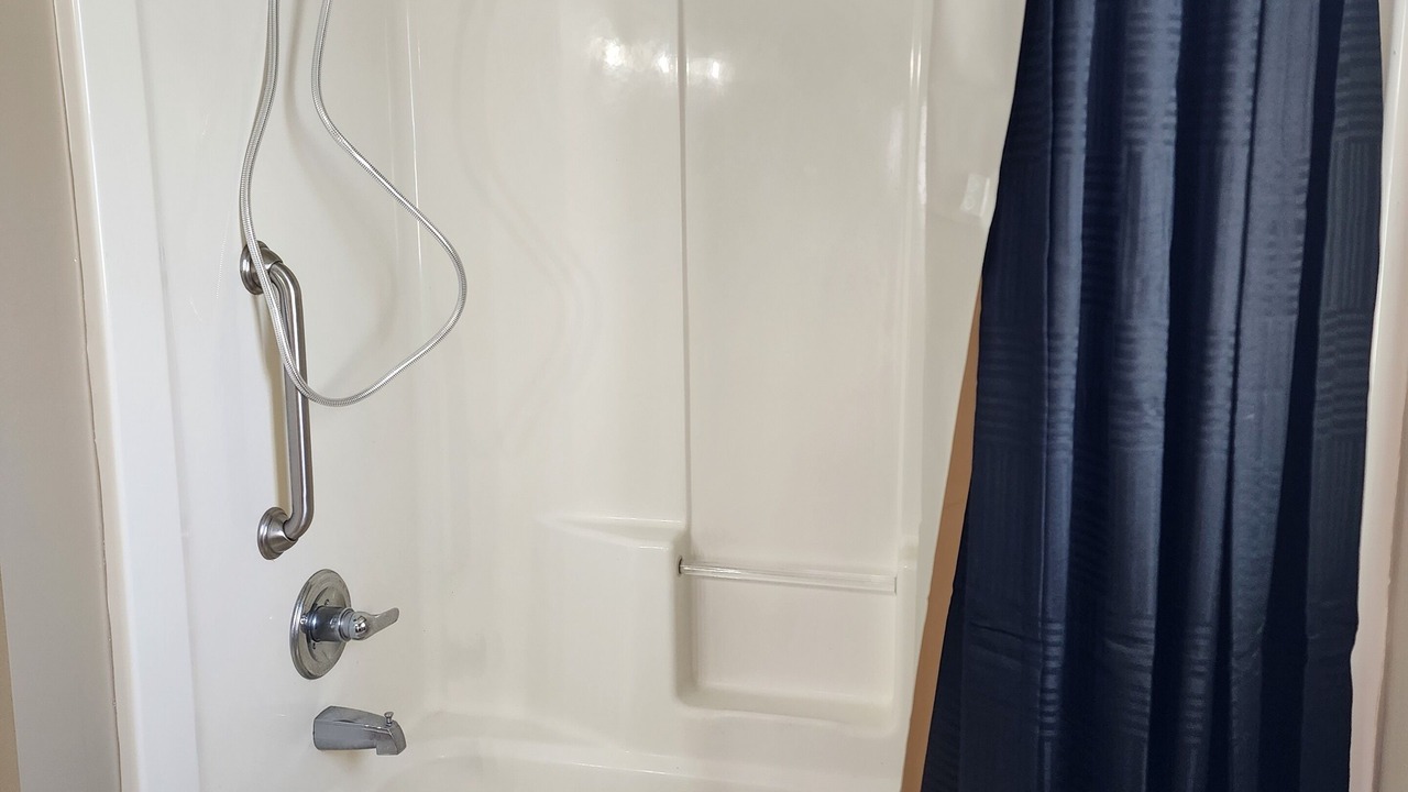Photo of Bathroom in Carterville