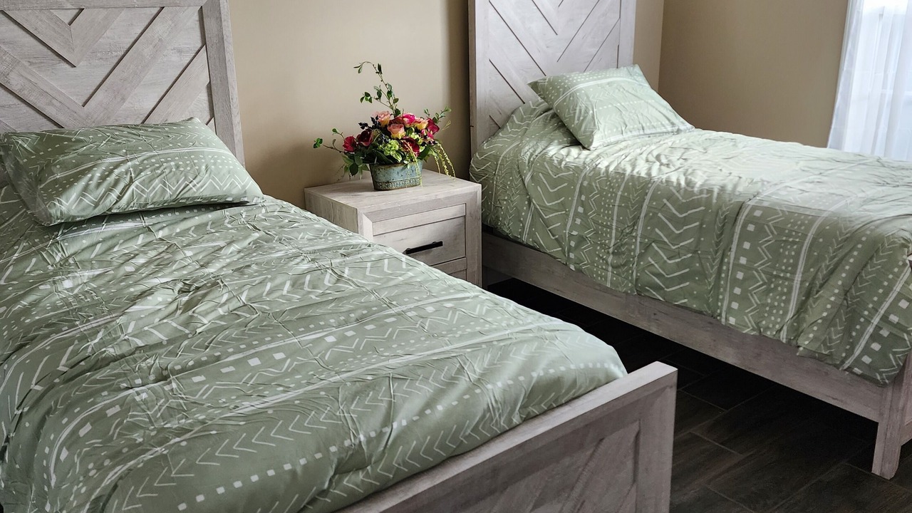 Photo of Bedroom in Carterville