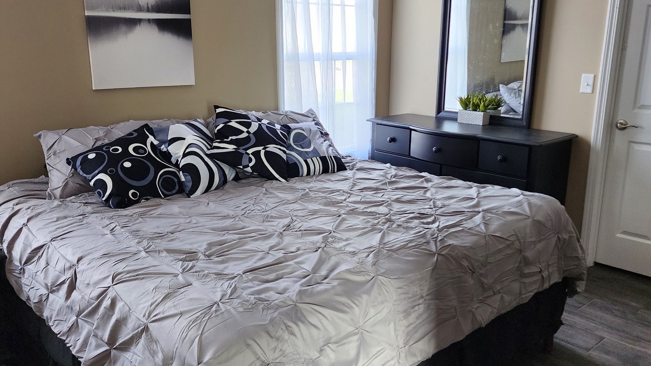 Photo of Bedroom in Carterville
