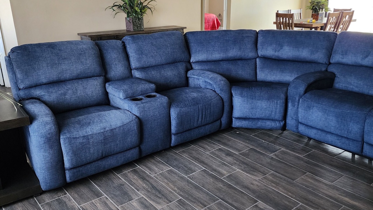 Photo of Livingroom in Carterville