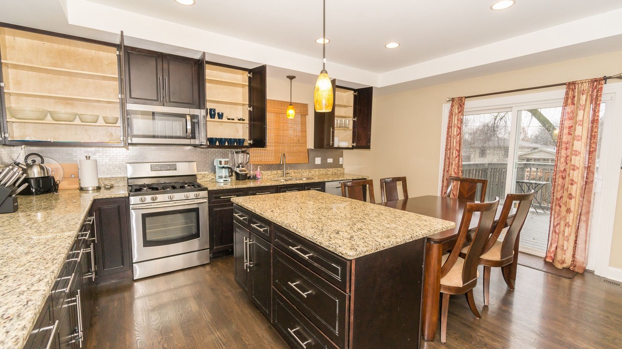 Photo of Kitchen in Bensenville
