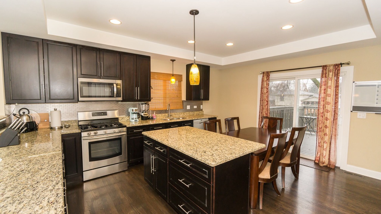 Photo of Kitchen in Bensenville