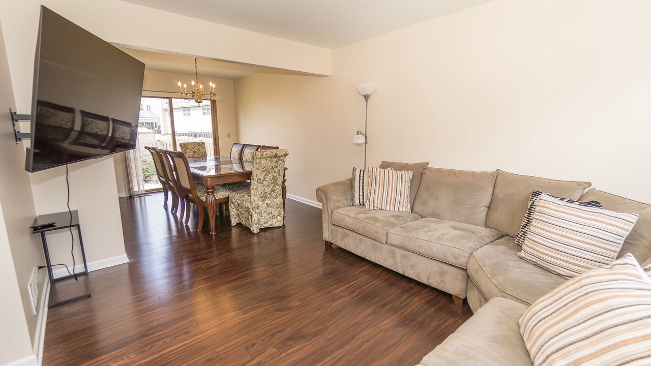 Photo of Livingroom in Carol Stream
