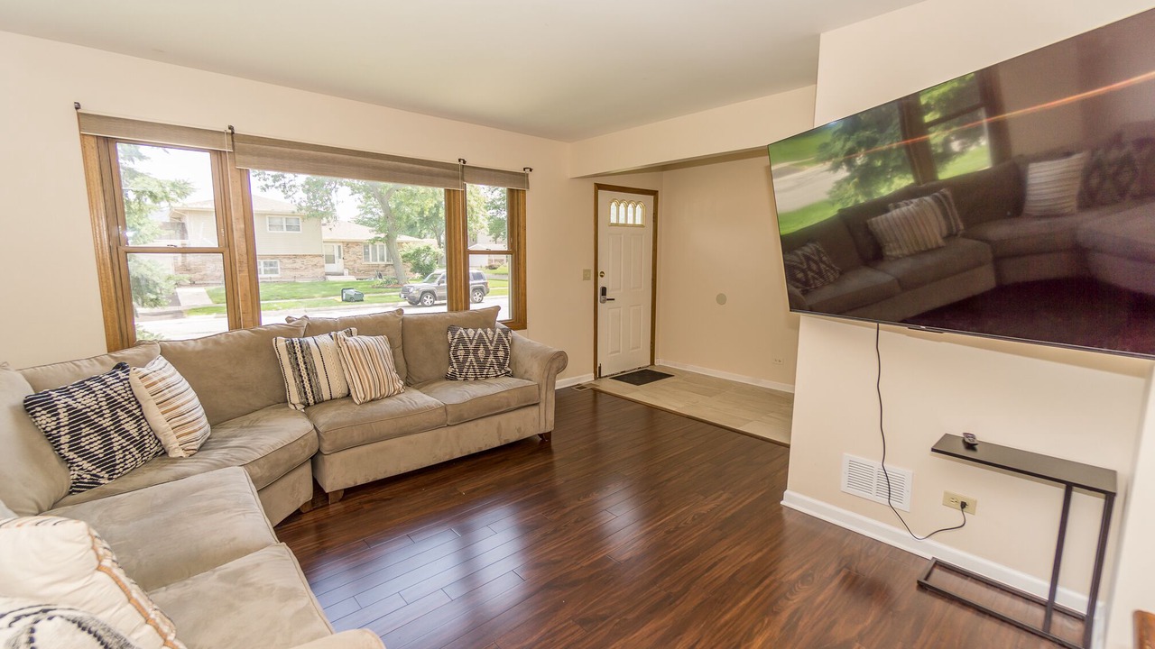 Photo of Livingroom in Carol Stream