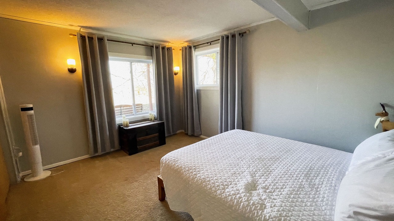 Photo of Bedroom in Adrian