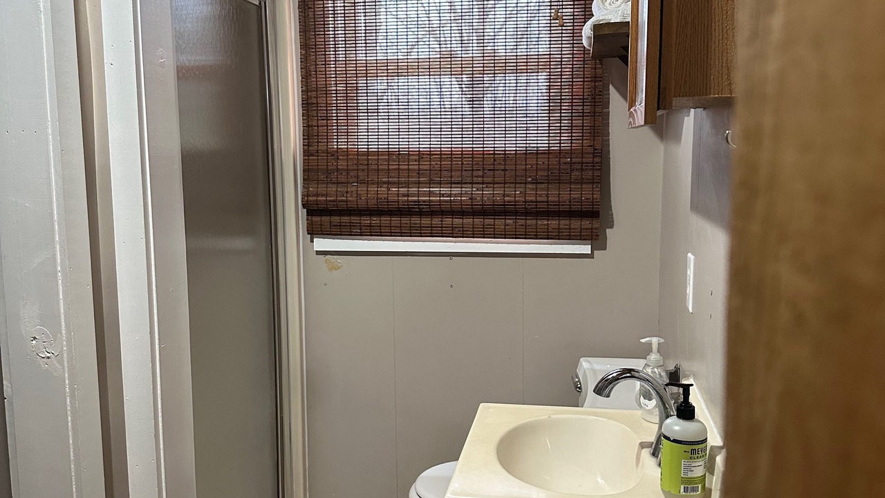 Photo of Bathroom in Anna