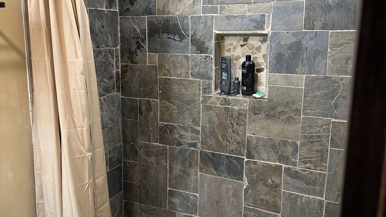 Photo of Bathroom in Goreville