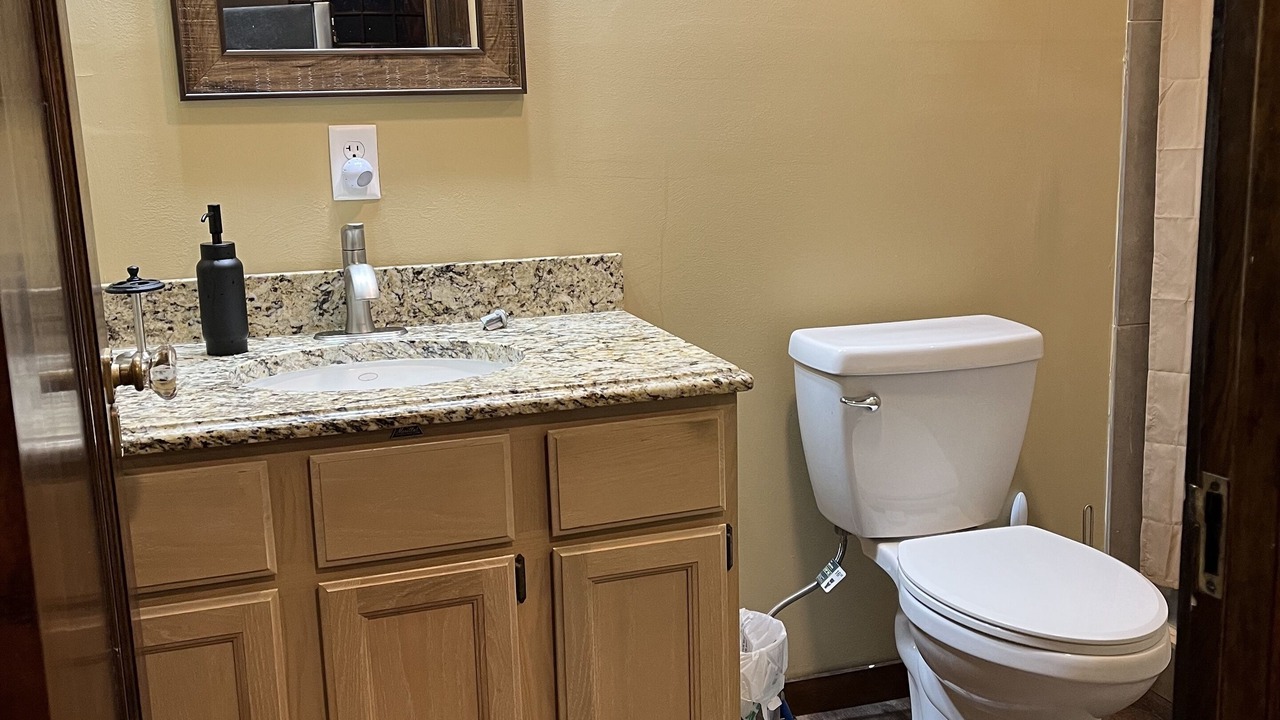 Photo of Bathroom in Goreville