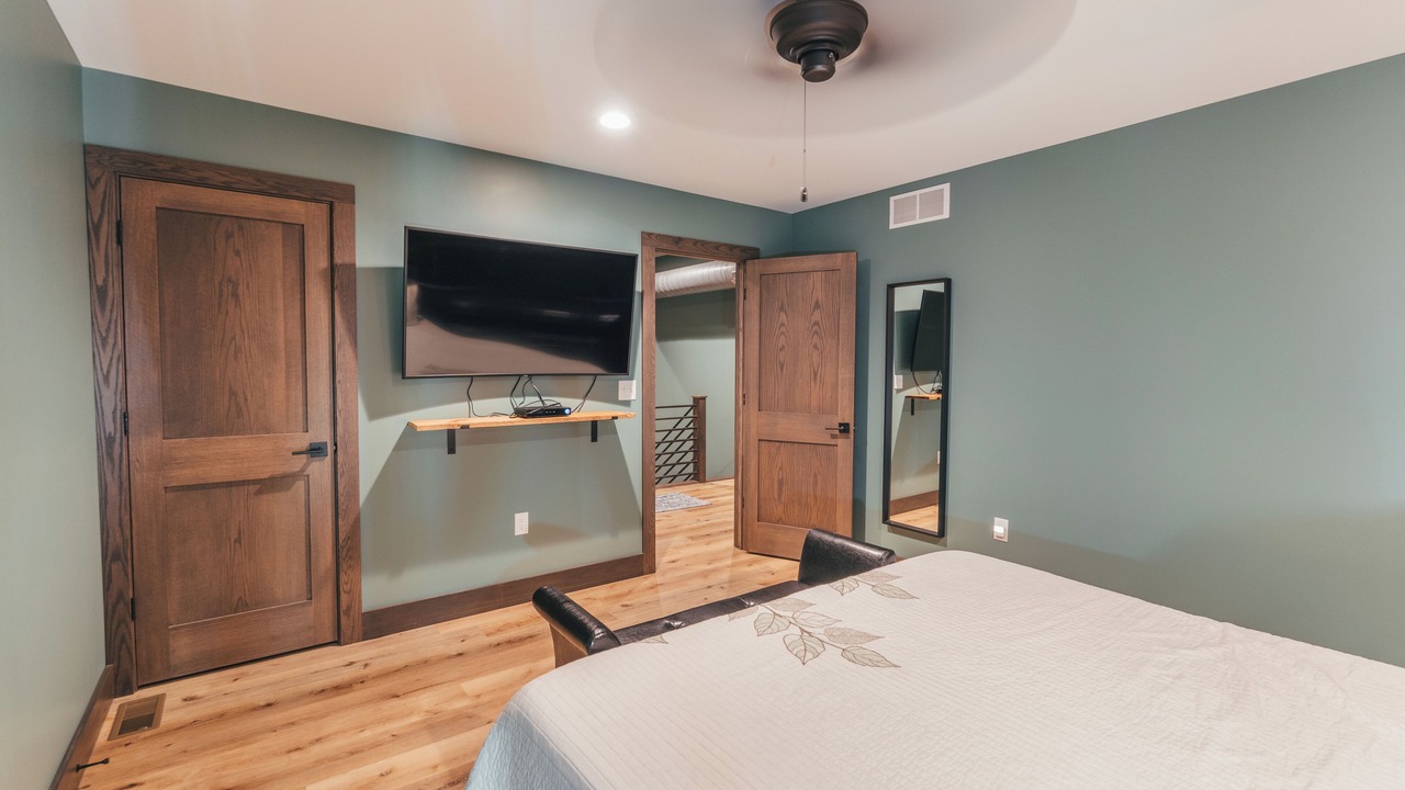 Photo of Bedroom in Utica