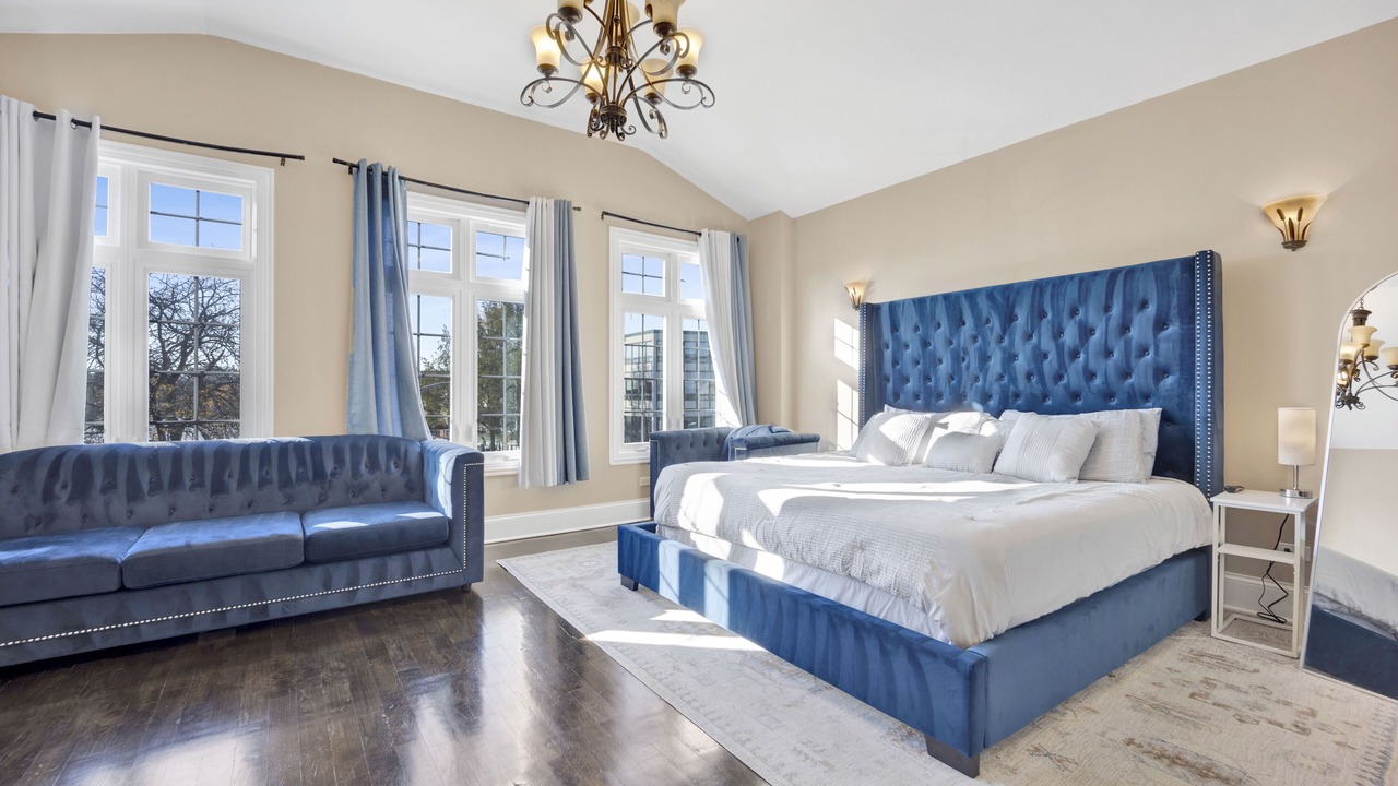 Photo of Bedroom in Grand Boulevard
