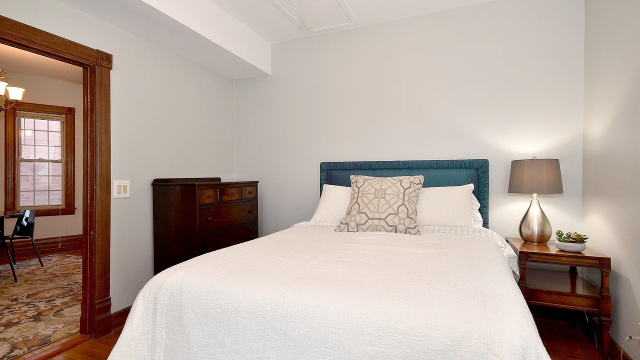 Photo of Bedroom in Oak Park