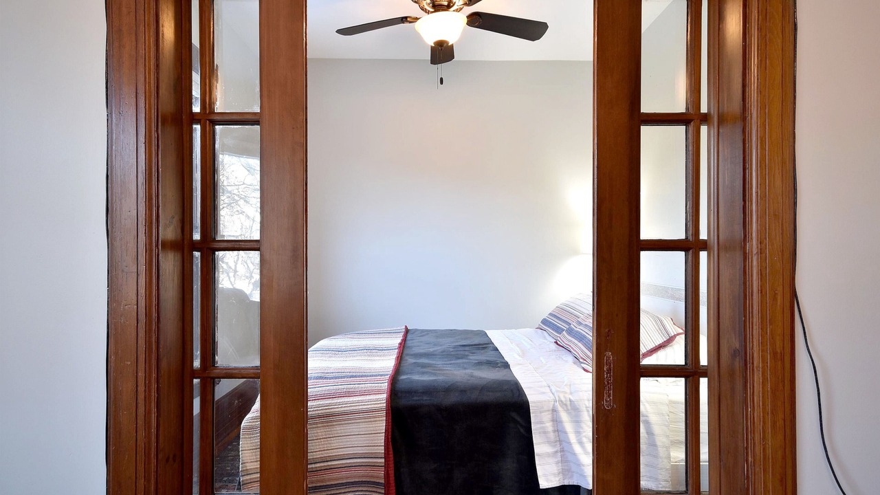 Photo of Bedroom in Oak Park