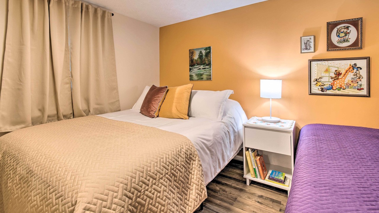 Photo of Bedroom in Normal