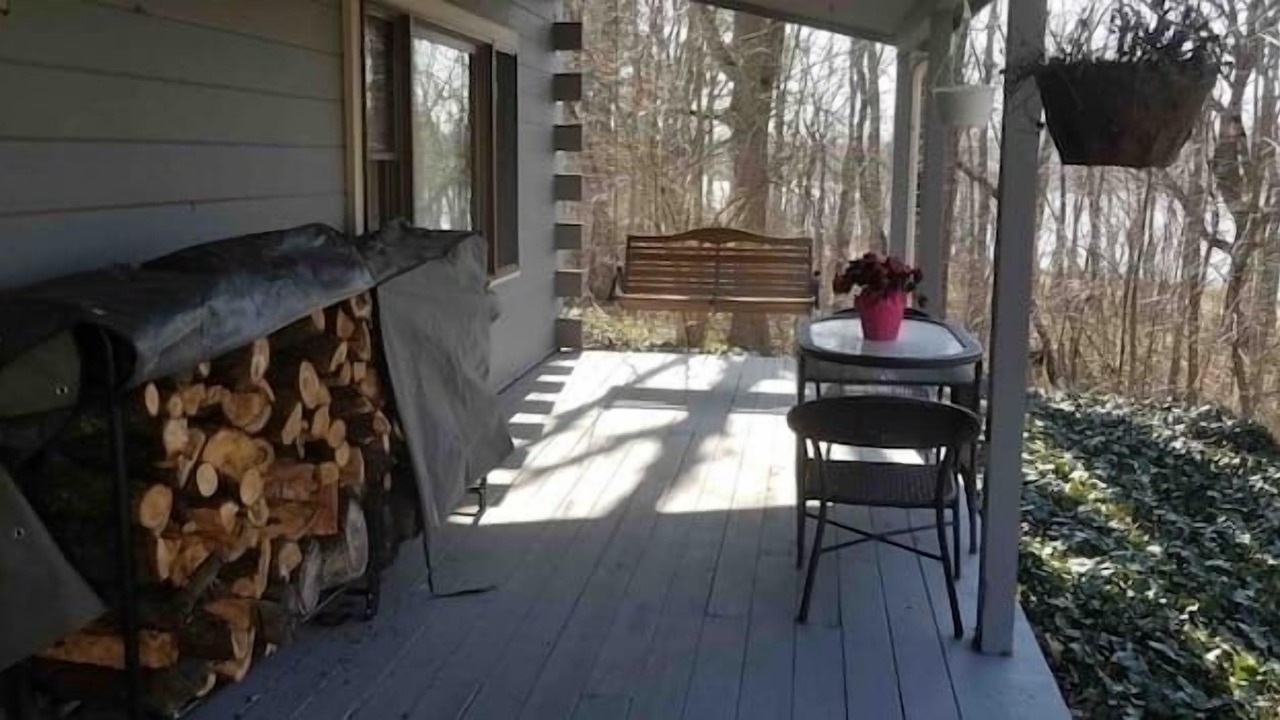 Photo of Outdoor in Holcomb