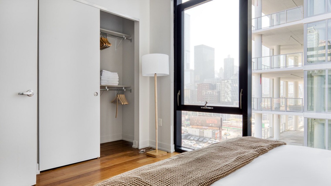 Photo of Bedroom in Near North Side