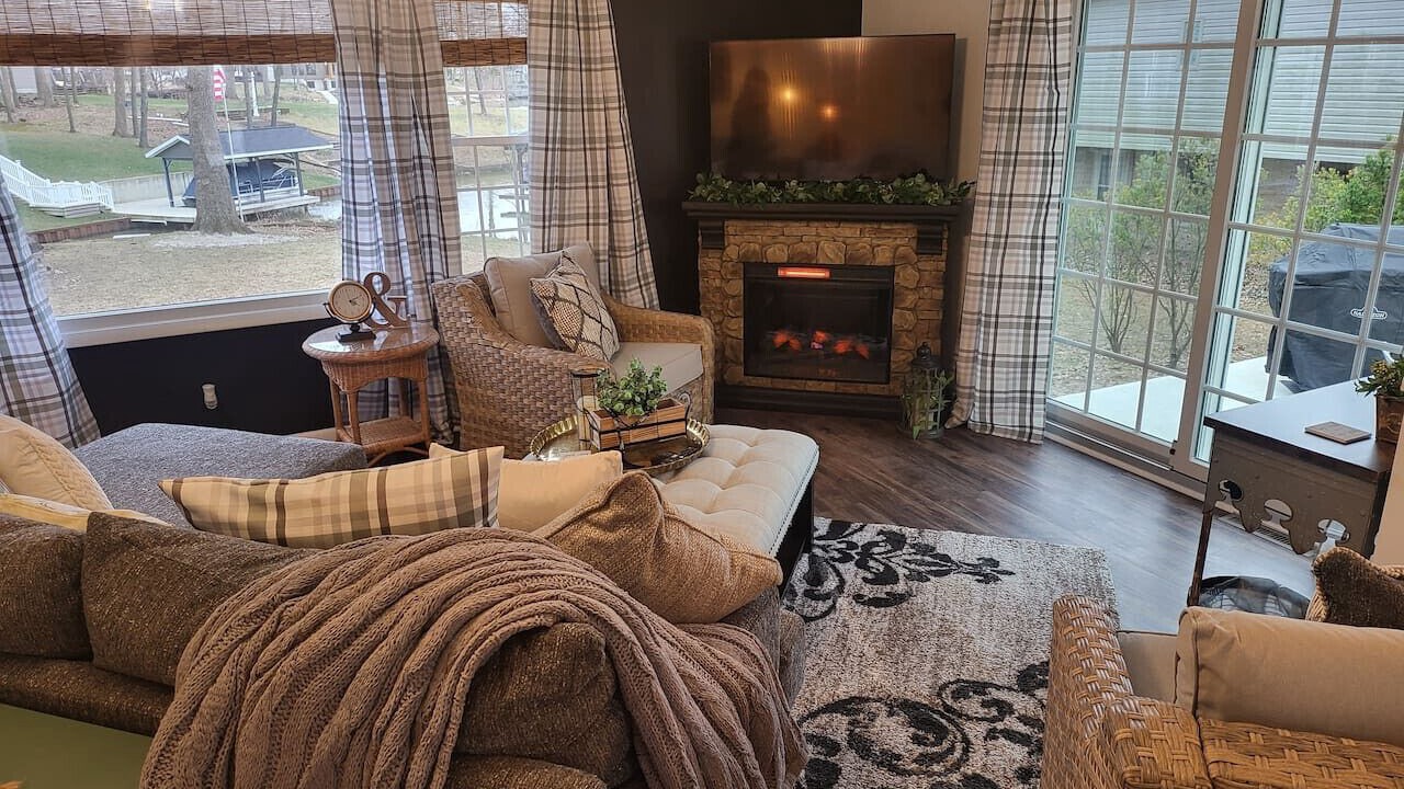 Photo of Livingroom in Effingham