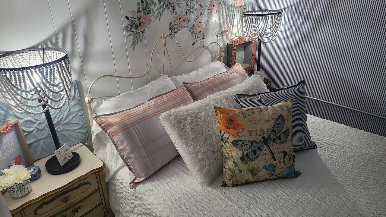 Photo of Bedroom in Effingham