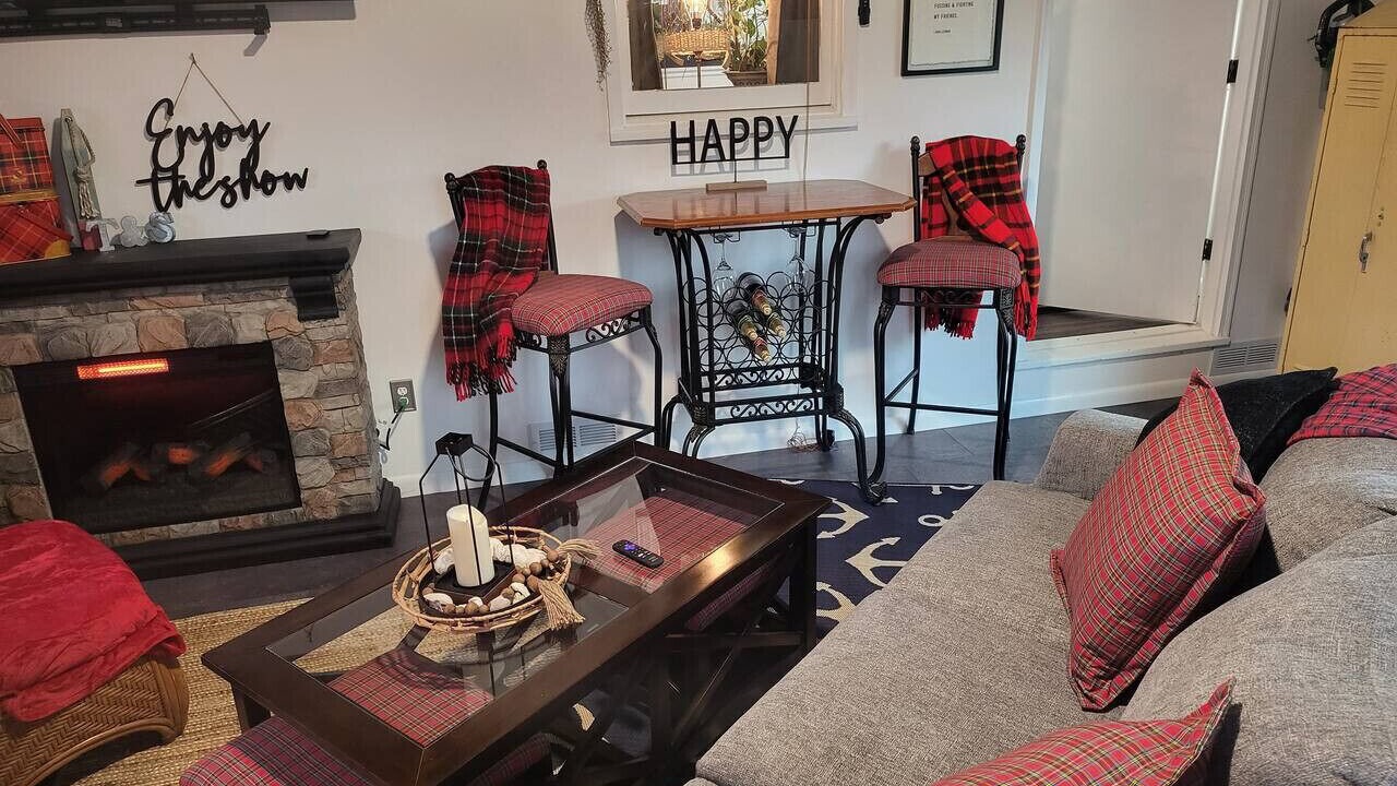 Photo of Livingroom in Effingham
