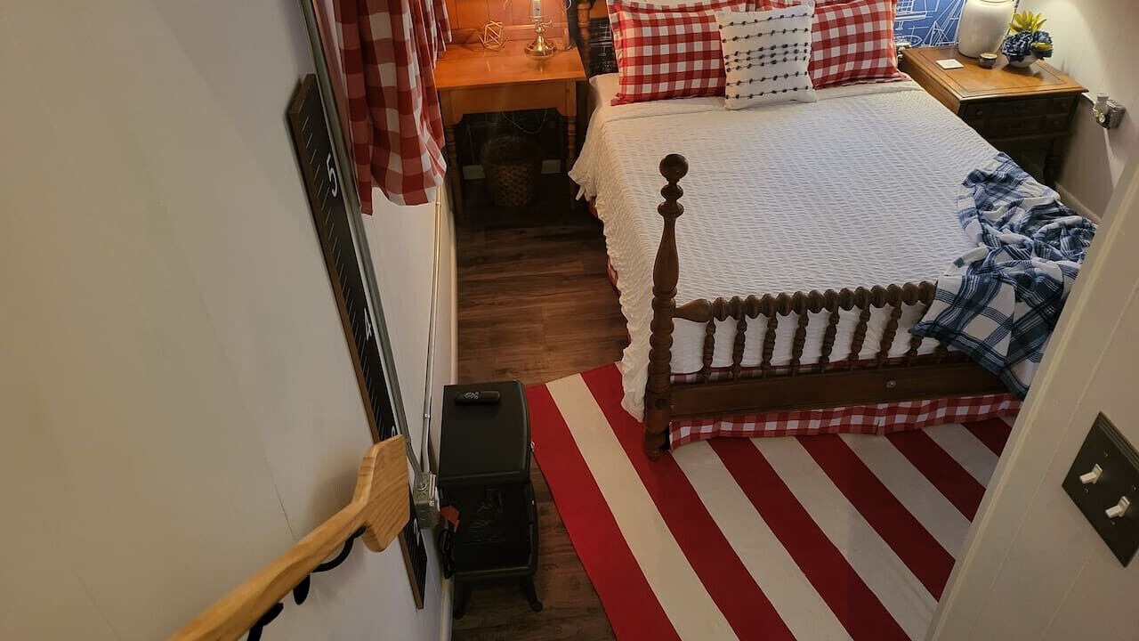 Photo of Bedroom in Effingham
