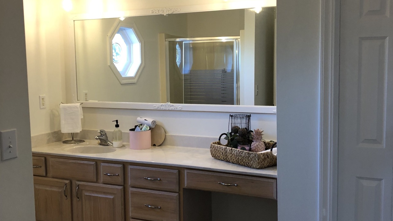 Photo of Bathroom in Herod