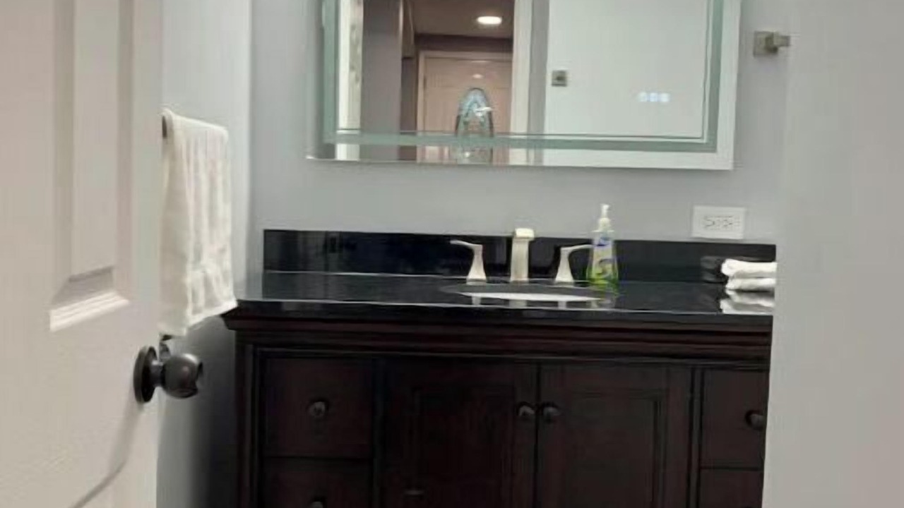 Photo of Bathroom in Des Plaines