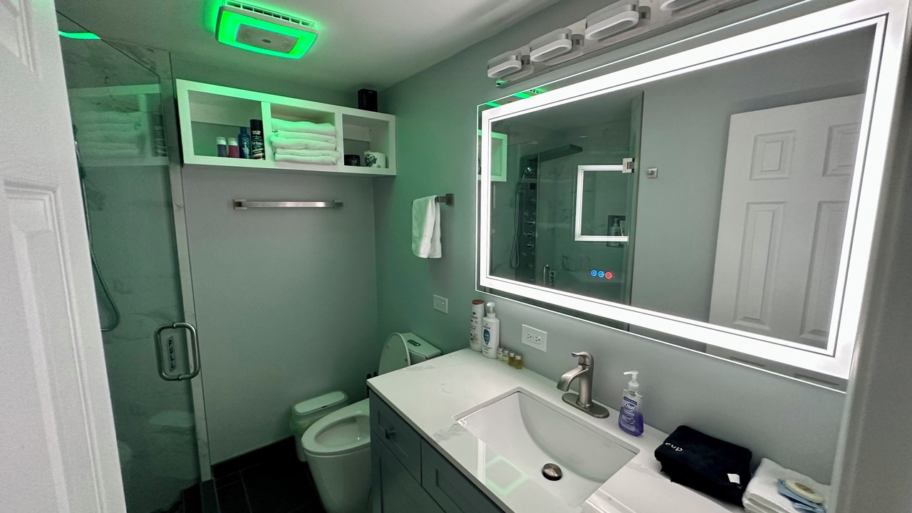 Photo of Bathroom in Des Plaines