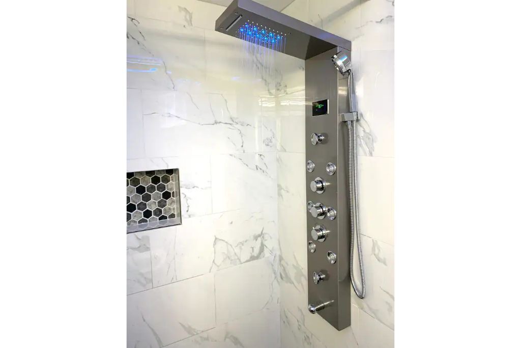 Photo of Bathroom in Des Plaines