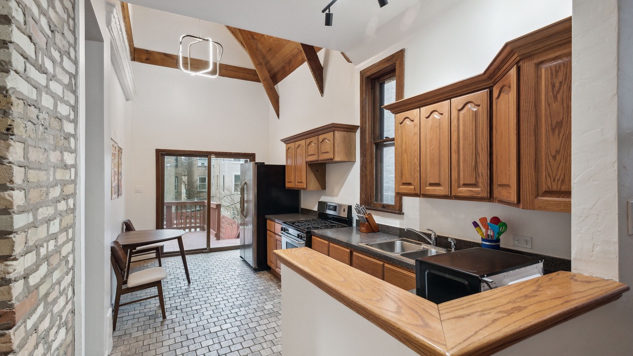 Photo of Kitchen in Lake View East