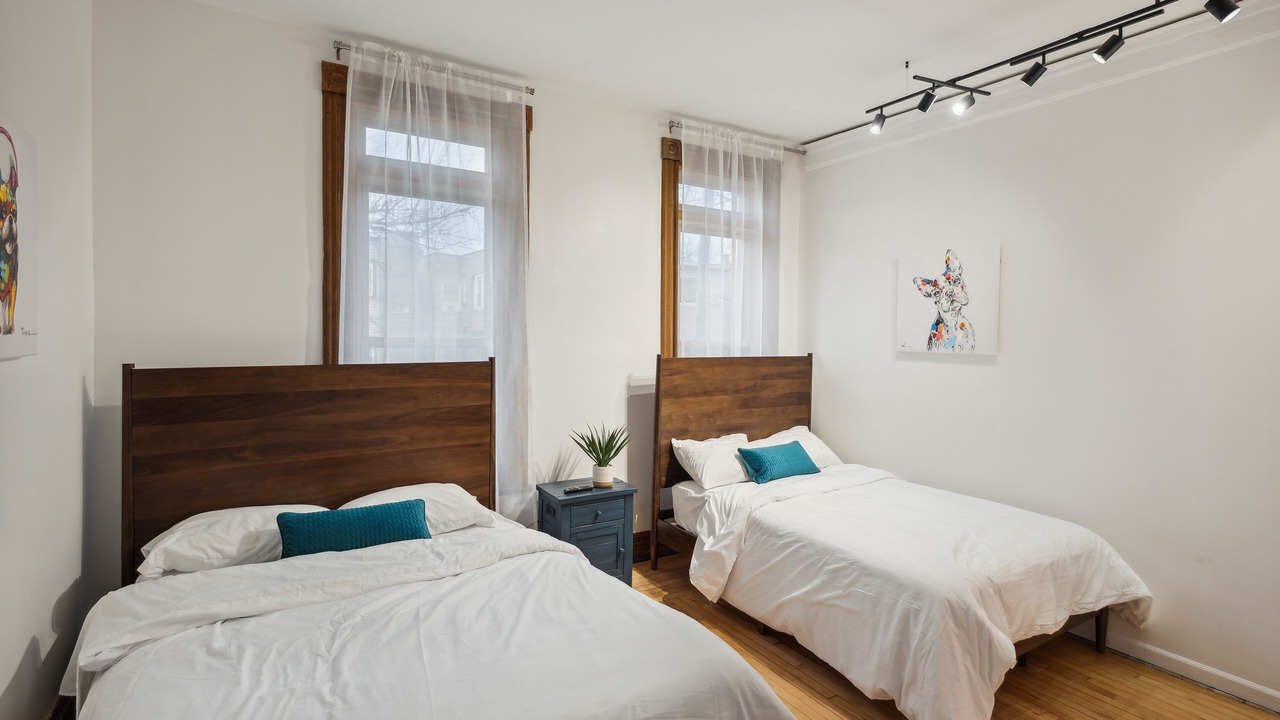 Photo of Bedroom in Lake View East