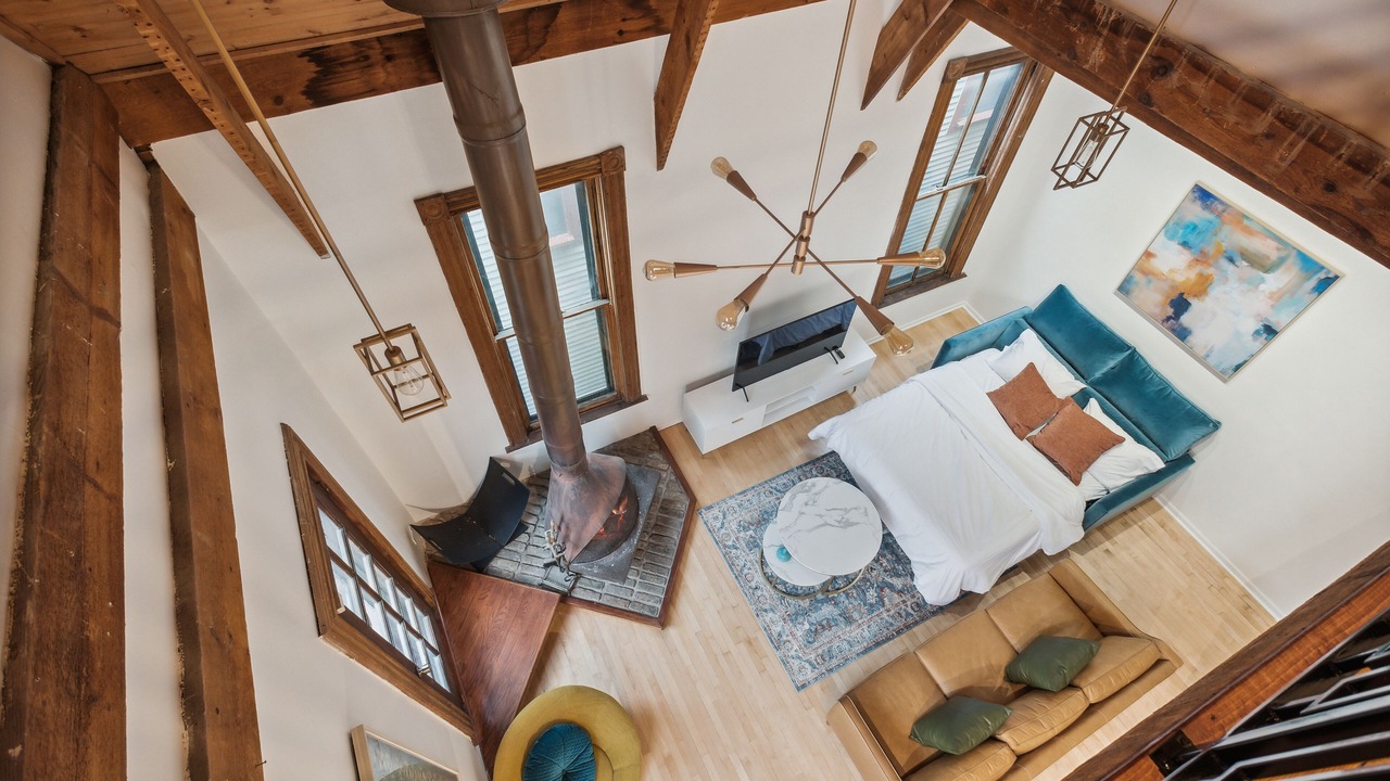 Photo of Bedroom in Lake View East