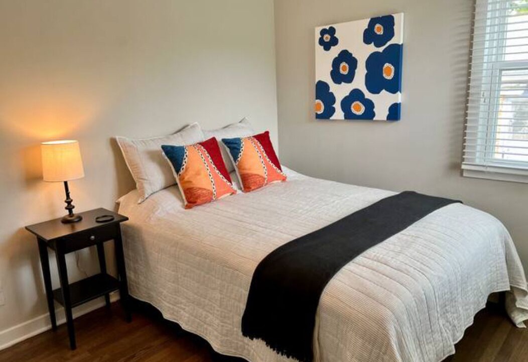 Photo of Bedroom in Lake Bluff
