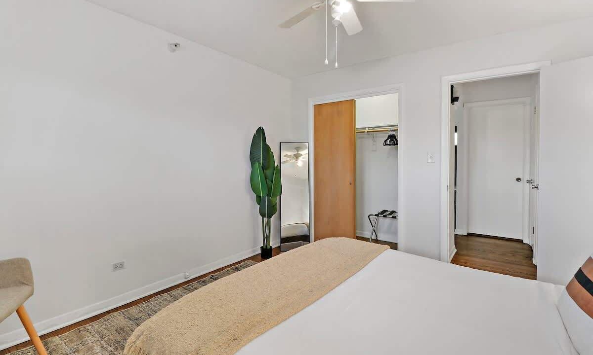 Photo of Bedroom in Arlington Heights