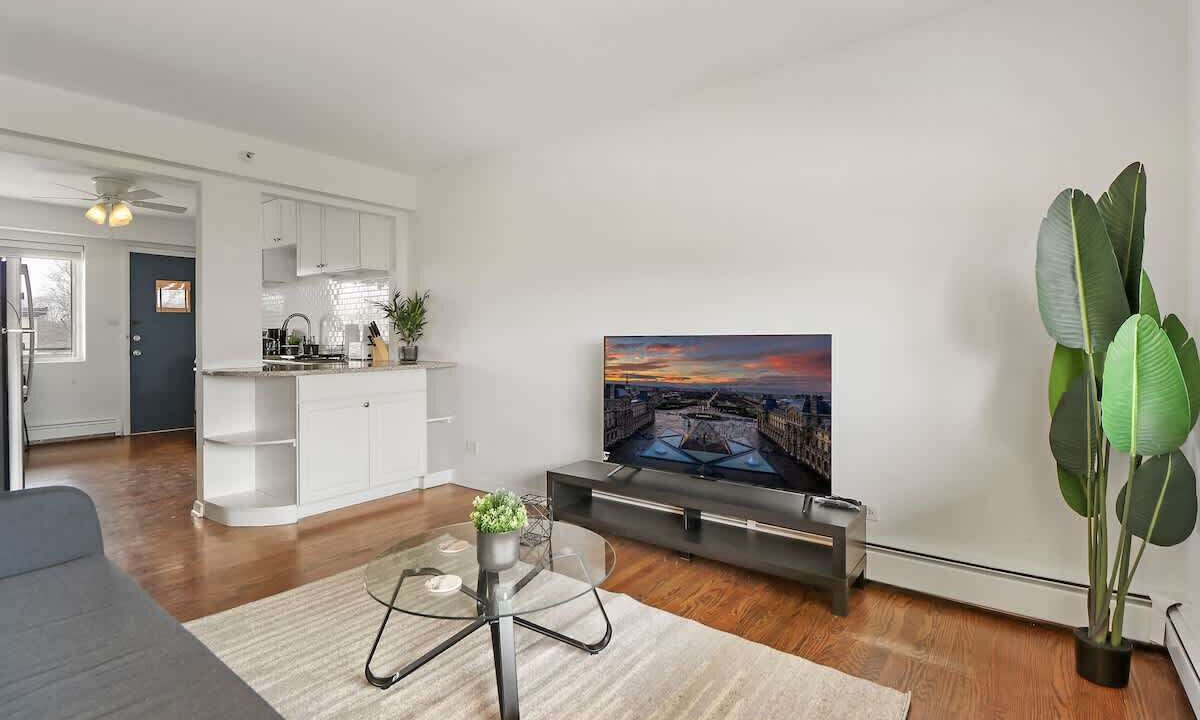 Photo of Livingroom in Arlington Heights
