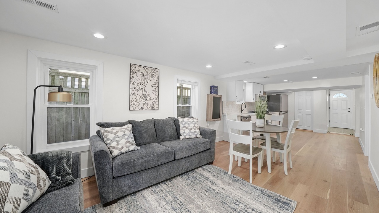 Photo of Livingroom in Forest Park