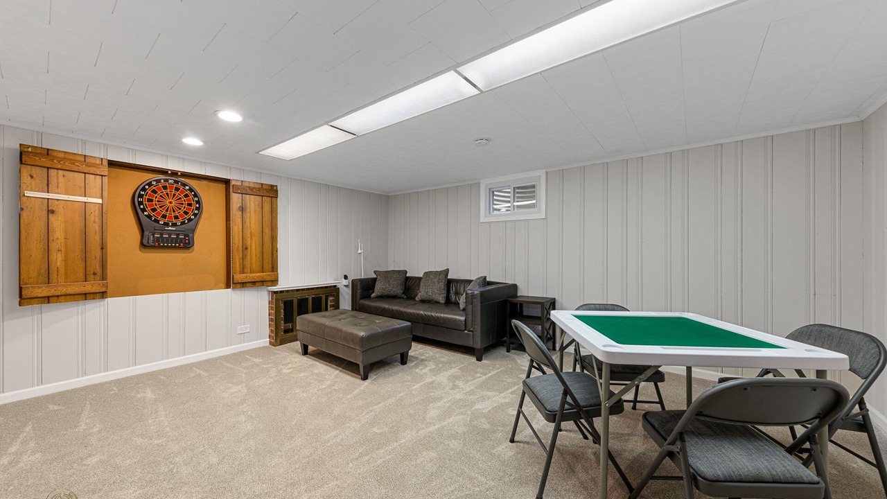 Photo of Bedroom in Budlong Woods
