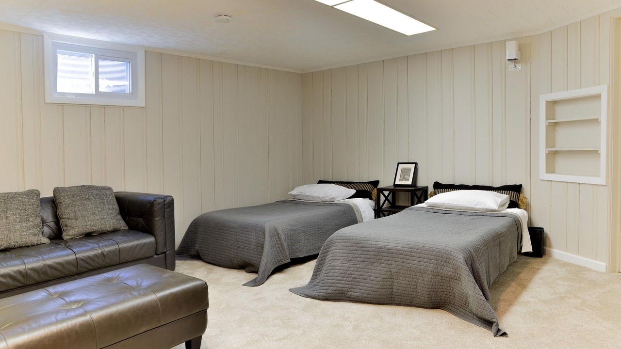 Photo of Bedroom in Budlong Woods