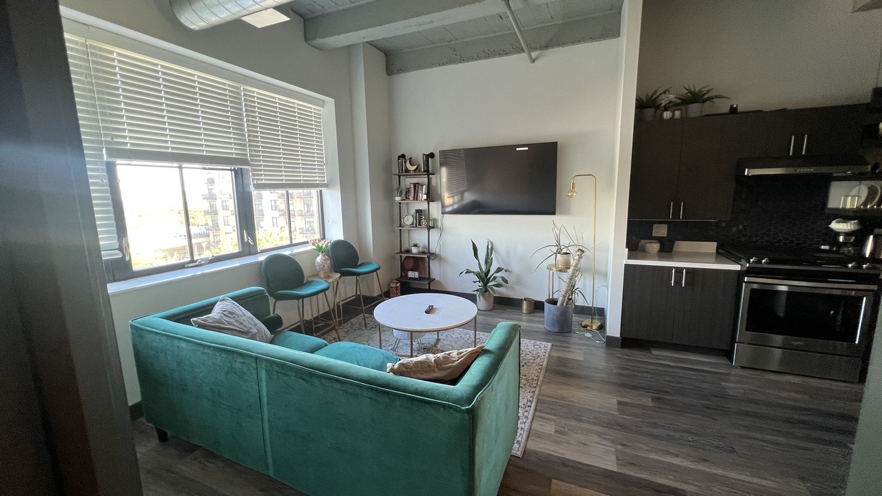 Photo of Livingroom in Prairie District
