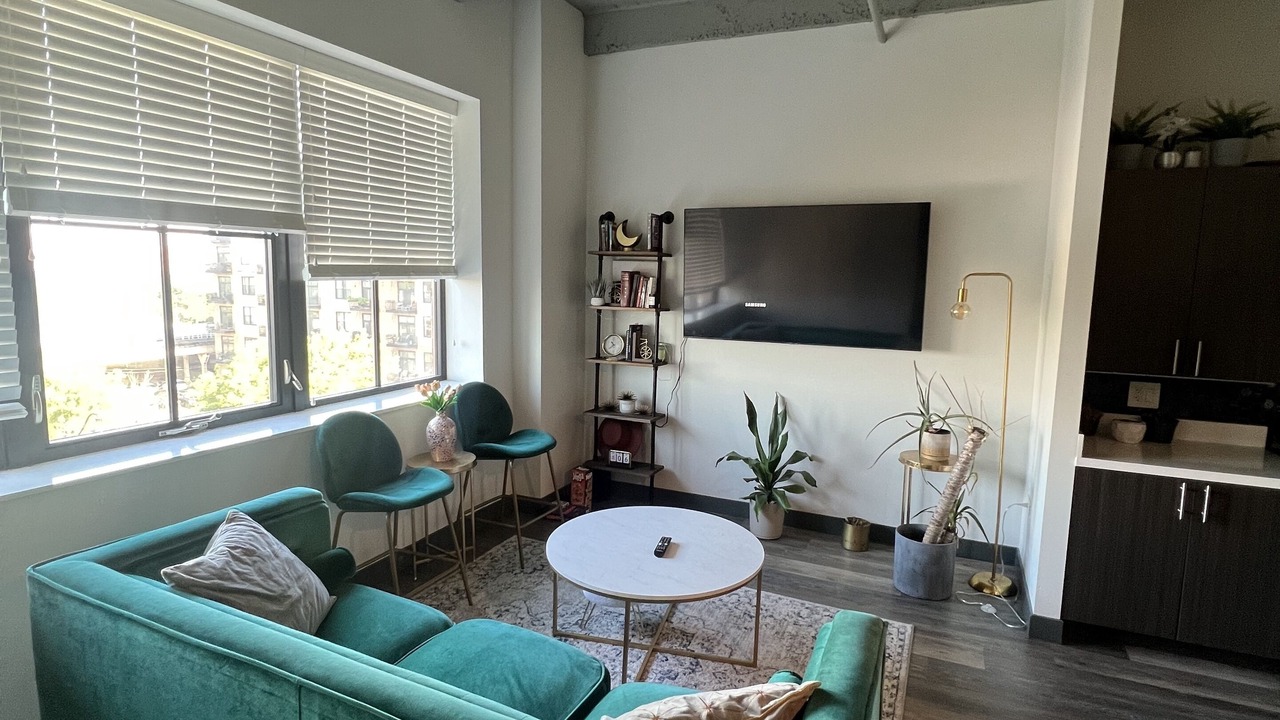 Photo of Livingroom in Prairie District