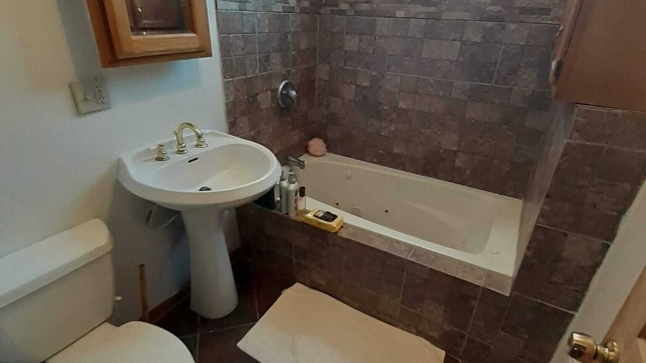 Photo of Bathroom in West Englewood