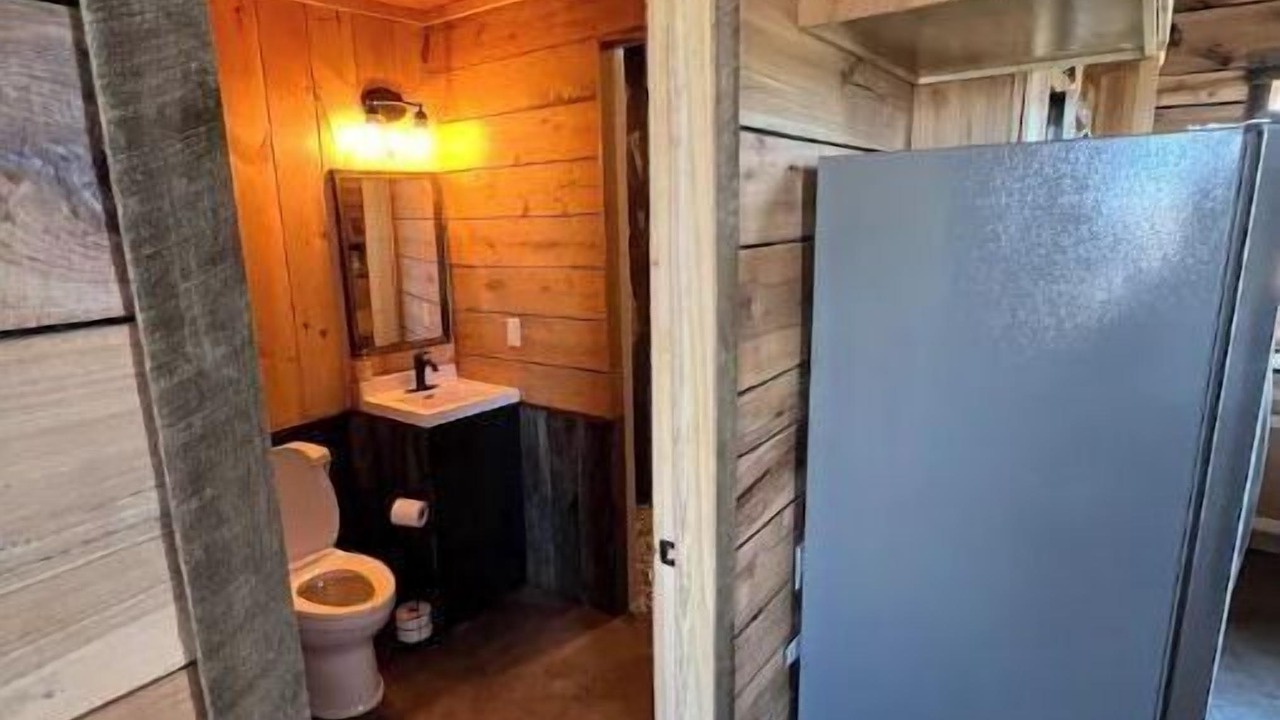 Photo of Bathroom in Lewistown