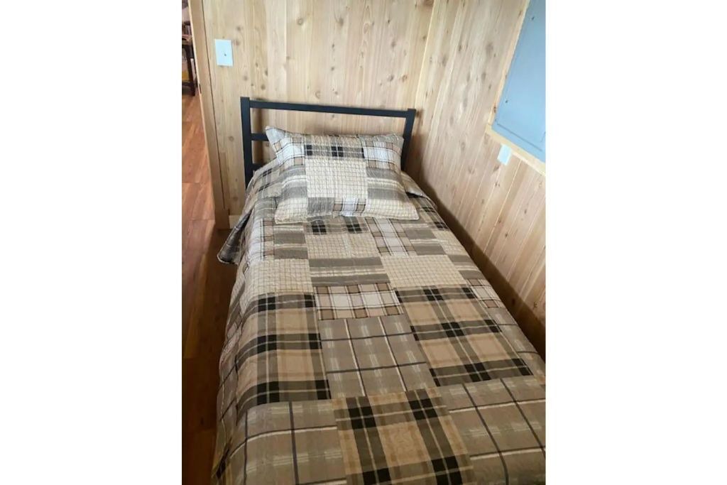 Photo of Bedroom in Lewistown